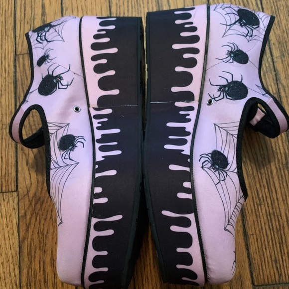 Custom Hot Chocolate Design platforms - size 8 - Picture 2 of 6